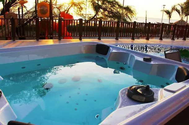 Exclusivo Club De Playa Con Acceso Directo A La Playa De Pozos Colorados, Cuenta Con Piscinas Olimpicas, Para Ninos, Restaurante, Jacuzzi, Sauna, Turco, Salon De Juegos, Simulador De Golf, Spa, Transporte Interno, Bar, Etc. Santa Marta  0*, Santa Marta (Magdalena) Colombia